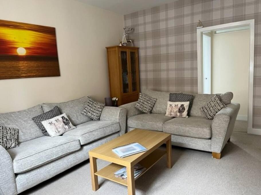 Close To The Beach, Harbour And Local Shops Eyemouth Exterior photo